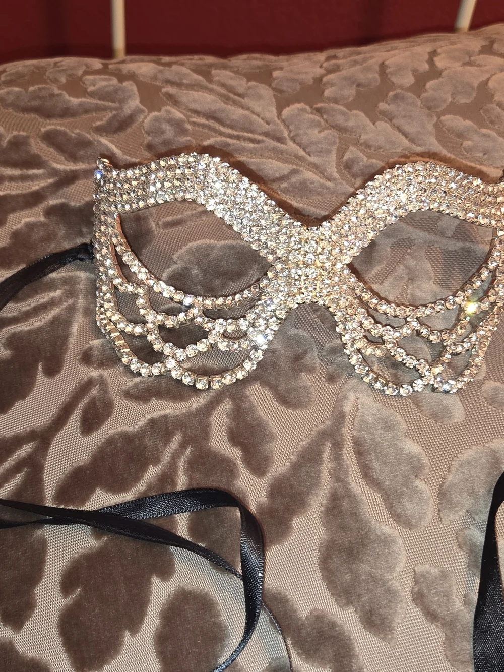 Crystal Embellished Masquerade Mask - Gold
